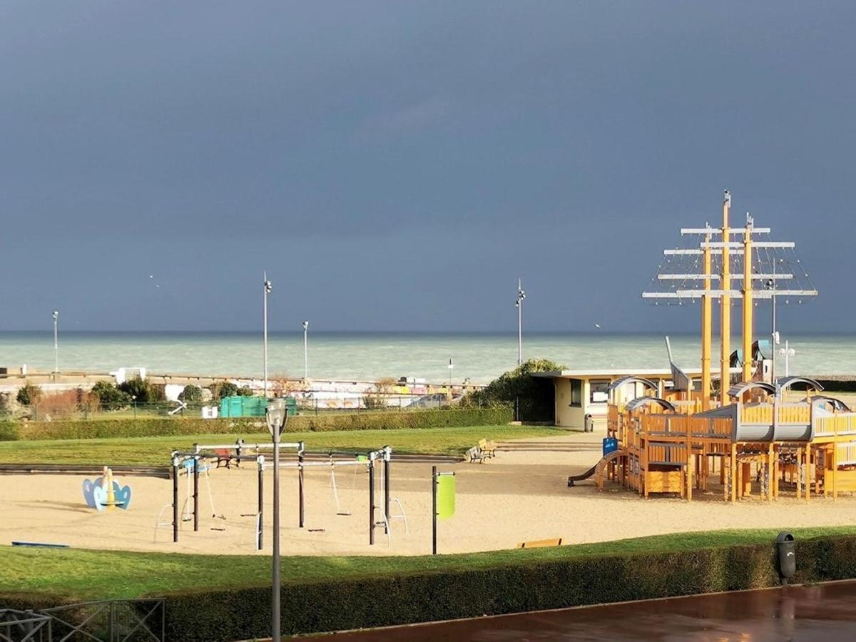 דייפ Avec Jardinet Sans Vis A Vis Plein Centre Ville Au Rdc 350M De La Plage מראה חיצוני תמונה
